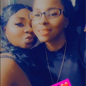 Meet your Posher, Ebony